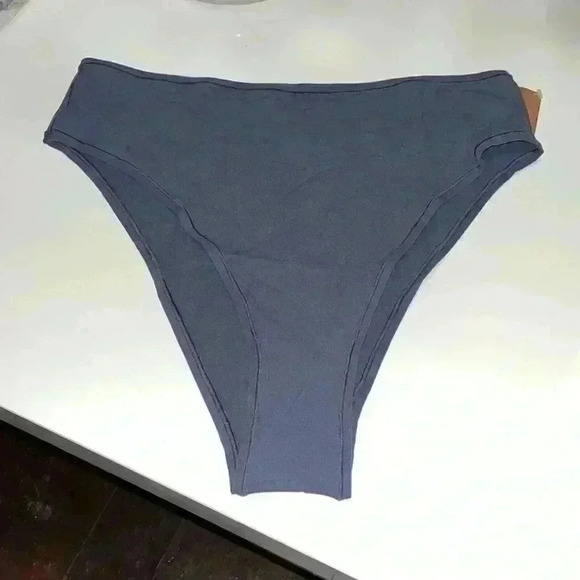 SKIMS FITS EVERYBODY CHEEKY BRIEF deep royal NWT size 4X - Picture 1 of 5